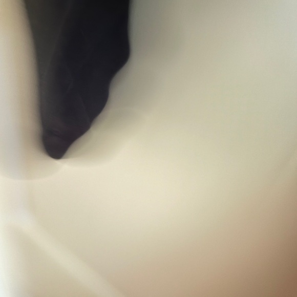 Lululemon Braided Sleeve Pullover Black Size 6 small Good condition no flaws - Picture 4 of 4